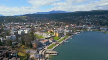 Avusturya 'daki Woerthersee Gölü' nün Velden kenti - seyahat fotoğrafçılığı