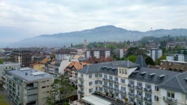 İsviçre 'nin Vevey kenti - VEVEY, SWitzERLAND - 19 Nisan 2023