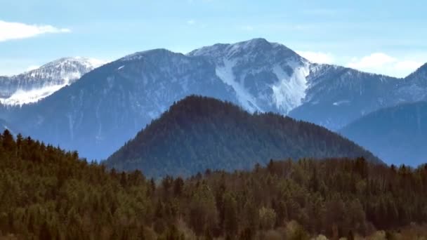 Montanhas Cobertas Neve Incríveis Perto Lago Woerthersee Áustria Viagens — Vídeo de Stock