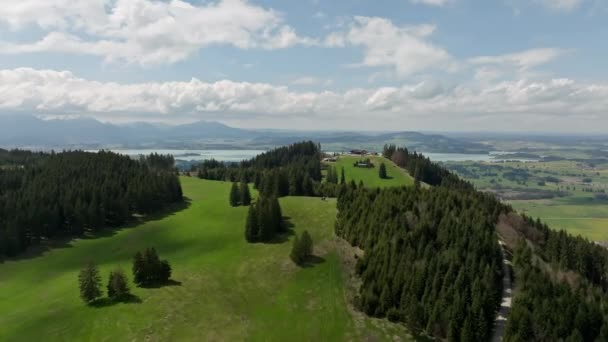ドイツアルプスの空の景色とその素晴らしい自然 航空機のドローン撮影 — ストック動画