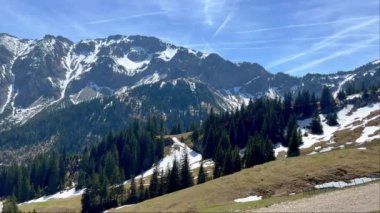 Alplerdeki muhteşem dağ manzarası - seyahat fotoğrafçılığı