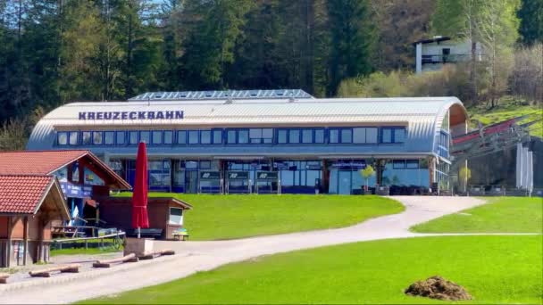 Kreuzeckbahn Otomobili Allgau Dağlarının Zirvesine Gidecek Allgau Region Germany Mayıs — Stok video