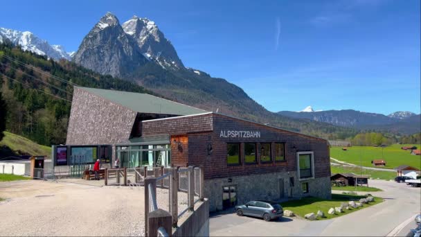 Alpspitzbahn Daki Allgau Dağlarının Zirvesine Giden Telgraflı Araç Allgau Region — Stok video