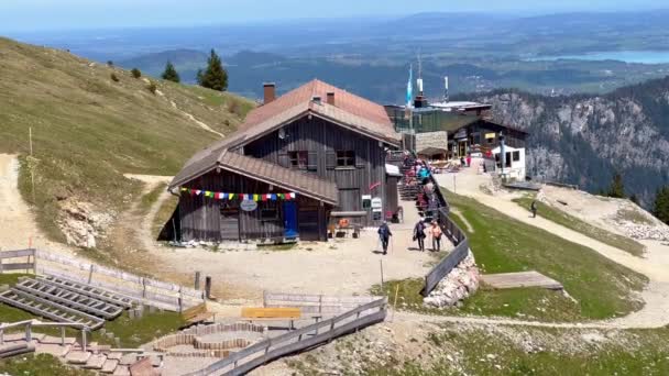 Cabana Alpina Bonita Nas Montanhas Região Allgau Alemanha Maio 2023 — Vídeo de Stock