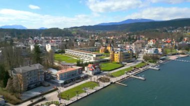 Avusturya 'daki Woerthersee Gölü' nün Velden kenti - seyahat fotoğrafçılığı