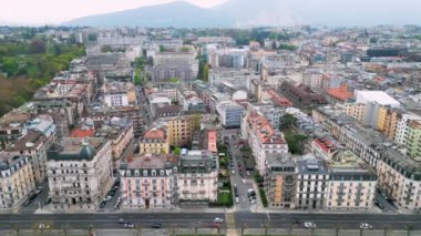 Yukarıdan Cenevre Şehri - panoramik manzara - GENEVA, SWitzERLAND EUROPE - 19 Nisan 2023