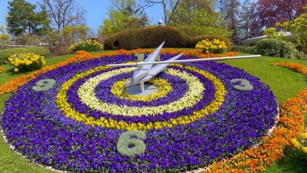 スイスのジュネーブで有名な花時計 Geneva Switzerland Europe エイプリル19 2023 — ストック動画