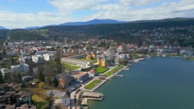 Avusturya 'daki Woerthersee Gölü' nün Velden kenti - seyahat fotoğrafçılığı