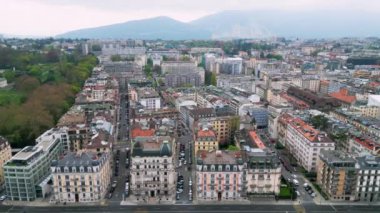 Yukarıdan Cenevre Şehri - panoramik manzara - GENEVA, SWitzERLAND EUROPE - 19 Nisan 2023