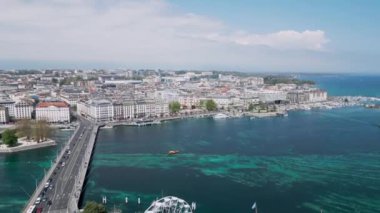 İsviçre 'nin Cenevre kenti Leman Gölü ile - insansız hava aracı ile hava manzarası