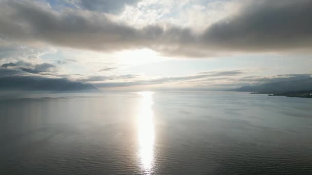 Закат Над Озером Леман Швейцарии Вид Воздуха Помощью Дрона — стоковое видео