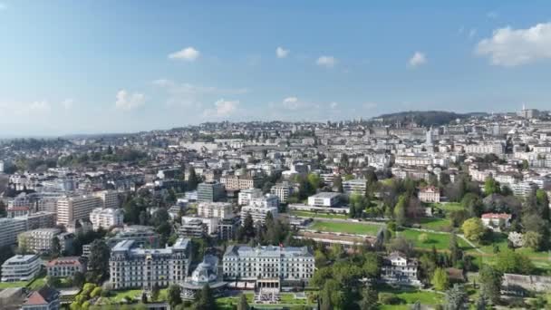 Penerbangan Atas Kota Lausanne Pemandangan Udara Oleh Drone — Stok Video