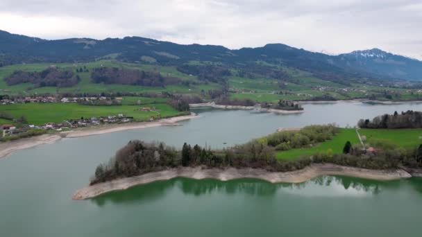 Lago Gruyere Suíça Vista Aérea Por Drone — Vídeo de Stock