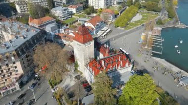 Yukarıdan Lozan 'daki Ouchy Kalesi - İHA' nın hava manzarası