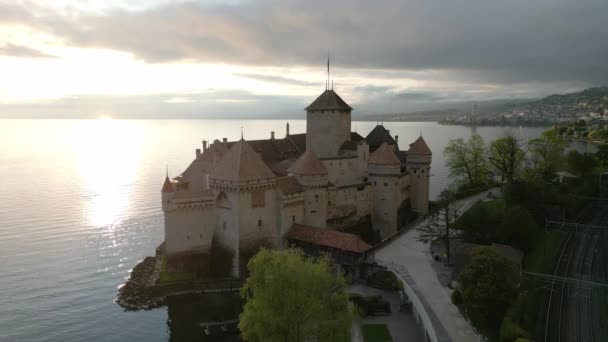 Montreux Slott Chillon Vid Solnedgången Flygbild Med Drönare — Stockvideo