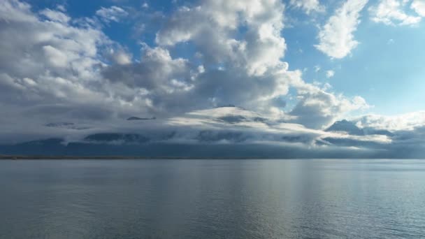 Όμορφη Λίμνη Leman Μια Ηλιόλουστη Μέρα Εναέρια Θέα Drone — Αρχείο Βίντεο