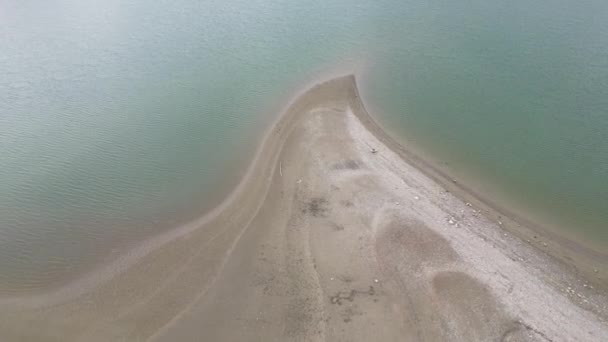 Sviçre Gruyere Gölü Yukarıdan Nsansız Hava Aracı Tarafından Gökyüzü Manzaralı — Stok video