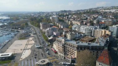 Güneşli bir günde Lozan Şehri - İHA 'nın hava manzarası