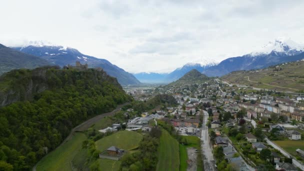 Замок Валере Швейцарском Городе Сьон Вид Воздуха Помощью Дрона — стоковое видео