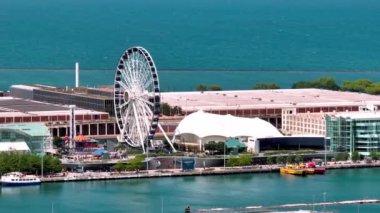 Şikago Donanma İskelesi ve meşhur dönme dolabı Chicago - ŞİKOYA, İLİNİS - 06 Haziran 2023