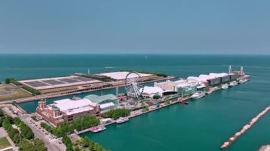 Donanma İskelesi Chicago Michigan Gölü 'nde - İHA' dan havadan çekilen fotoğraf
