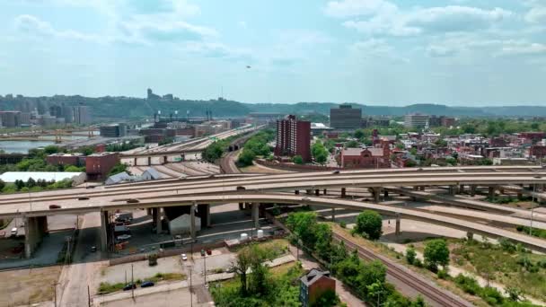 Traffico Stradale Pittsburgh Dall Alto Fotografia Aerea Con Drone — Video Stock