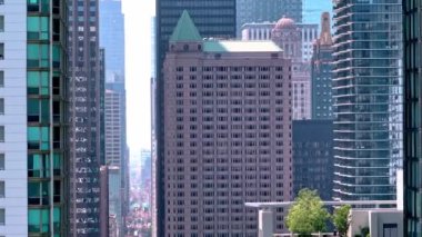 Chicago 'daki ikonik gökdelenler şehrin havadan görünüşü - Şikago, ILLINOIS - Haziran 06, 2023