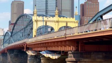 Pittsburgh 'daki Smithfield St Köprüsü - Pittsburgh, ABD - 05 Haziran 2023