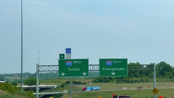 トレドへの高速道路標識 アメリカ旅行写真 — ストック動画