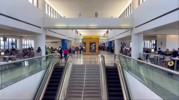 Die Gates Und Abflugterminal Flughafen Newark Newark Usa Juni 2023 — Stockvideo
