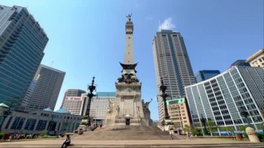 Indianapolis 'teki Asker ve Denizciler Anıtı - INDIANAPOLIS, ABD - Haziran 05, 2023