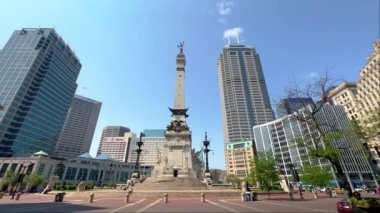 Indianapolis 'teki Asker ve Denizciler Anıtı - INDIANAPOLIS, ABD - Haziran 05, 2023