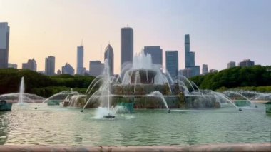 Chicago Grant Park 'taki Buckingham Çeşmesi - Chicago, ABD - Haziran 06, 2023
