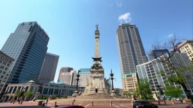 Indianapolis 'teki Asker ve Denizciler Anıtı - INDIANAPOLIS, ABD - Haziran 05, 2023