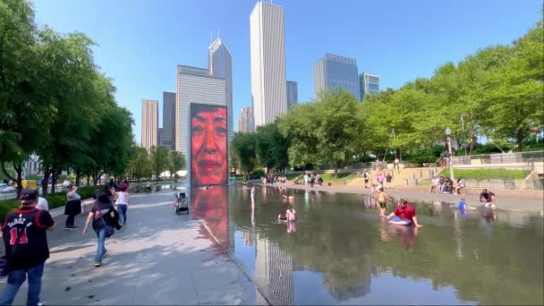 Crown Fountain Millennium Park Чикаго Чикаго Сша Июнь 2023 — стоковое видео