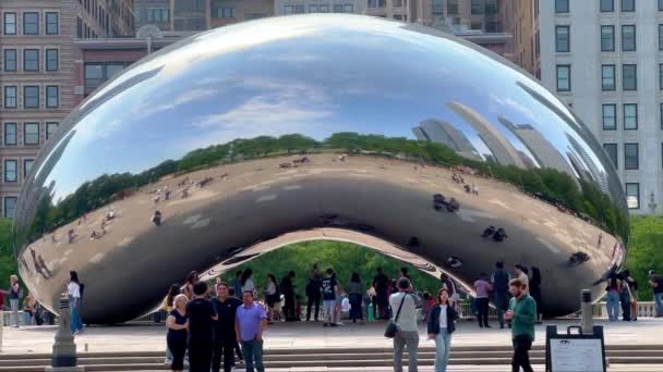 Cloud Gate Bij Millennium Park Chicago Chicago Verenigde Staten Juni — Stockvideo