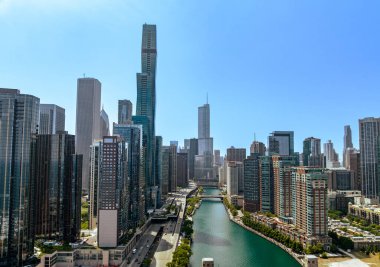 Şikago şehir merkezi, Nehir Yolu hava manzaralı - Chicago, Birleşik Devletler - Haziran 06, 2023