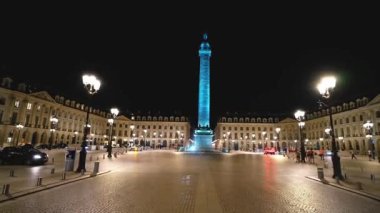 Gece Paris 'te inanılmaz ve lüks Vendome Meydanı PARIS, FRANCE 4 Eylül 2023