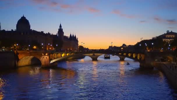 Paris Paris Teki Seine Nehri Üzerindeki Köprüler Fransa Seyahat Fotoğrafları — Stok video