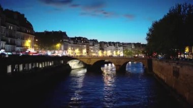 Gecelik Paris 'in harika şehri PARIS, FRANCE 4 Eylül 2023