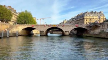 Paris 'te Seine Nehri - seyahat fotoğrafçılığı