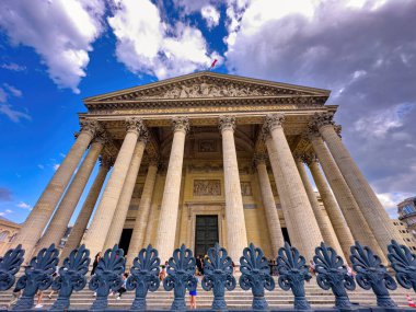 Güneşli bir günde Paris Panteonu - Fransa 'da seyahat fotoğrafları