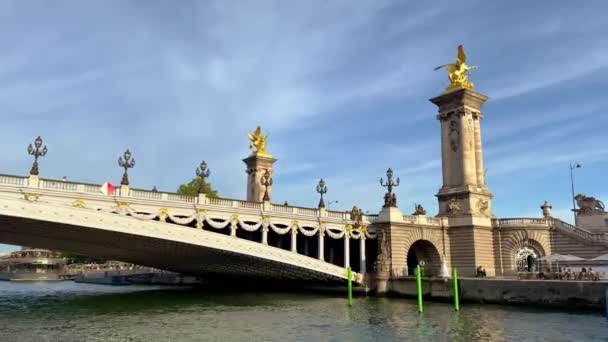 파리에서 유명한 알렉상드르 Iii 프랑스 2023년 — 비디오