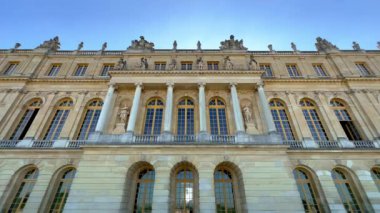 Paris 'teki Versailles Şatosu - PARIS, FRANCE - Eylül 05, 2023