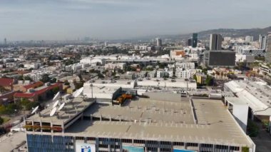 Los Angeles 'taki Netflix Genel Merkezi yukarıdan Los Angeles İHA görüntüsü - LOS ANGELES, ABD - 5 Kasım 2023