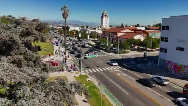 센터와 베벌리 모니카 대로에 앤젤레스 11월 2023 — 비디오