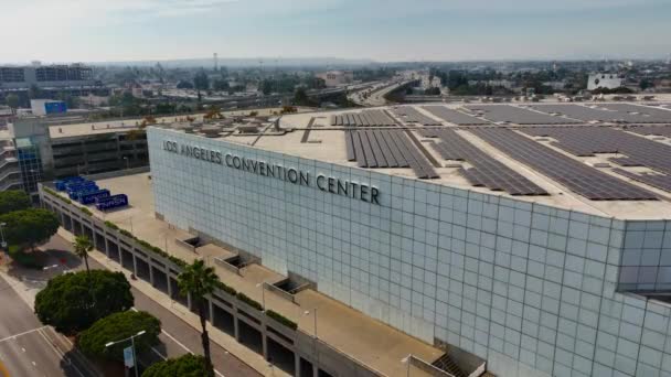 Flug Über Das Los Angeles Convention Center Pico Boulevard Drohnenaufnahmen — Stockvideo