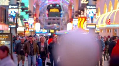 İnanılmaz Fremont Street Experience in Downtown Las Vegas - LAS VEGAS, USA - 31 Ekim 2023