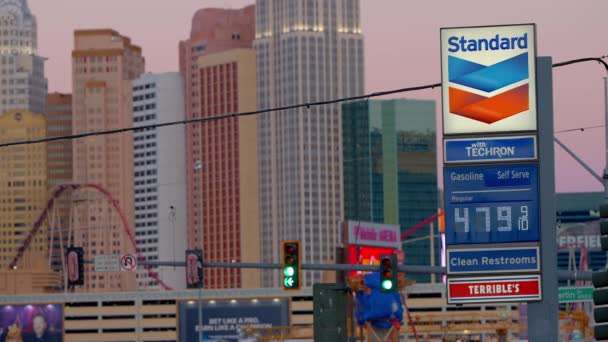 Tankstelle Mit Hohen Gaspreisen Las Vegas Las Vegas Usa Oktober — Stockvideo