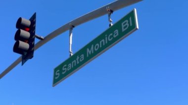 Sanat Monica Bulvarı Beverly Hills tabelası - seyahat fotoğrafçılığı